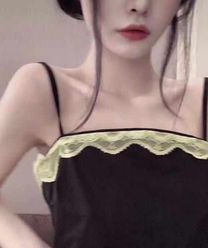 《死遁后前夫他弟先疯了》作者：耶耶笑