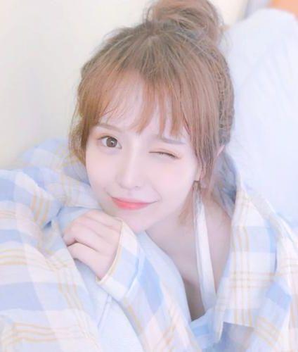 替身男配只想赚钱by时今