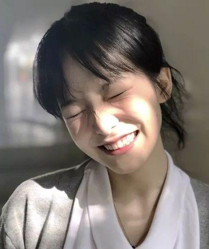 《风流美人有两幅面孔》作者：无庸君