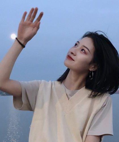 《一生一世笑红尘》（又名：皇上滚开，本宫只劫财）作者：君子江山、惑乱江山