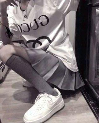 《月色撩人》作者：习又